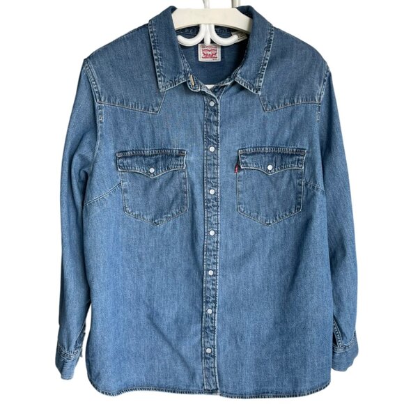 LEVI'S Essential Western Shirt Denim Medium Wash Button Down Women's 2X - Picture 1 of 15